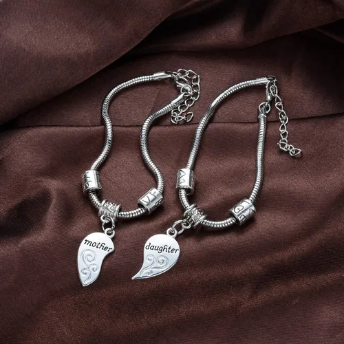 Miniatura 4 de Juego de pulseras dije de corazón para madre e hija, dos piezas