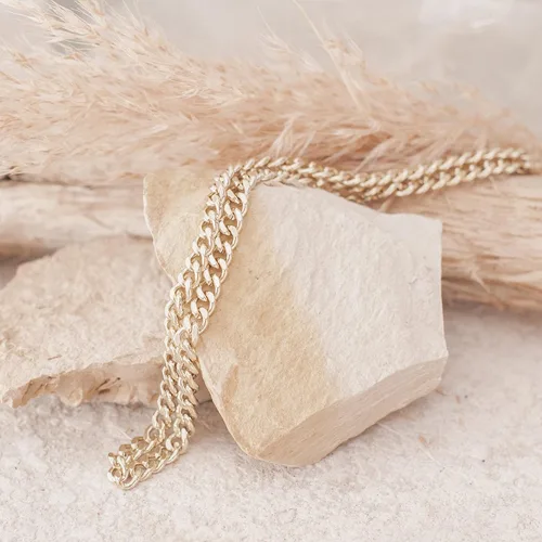 Miniatura 6 de Honeycat Fiona Bold Curb Chain Necklace Joyería minimalista y delicada