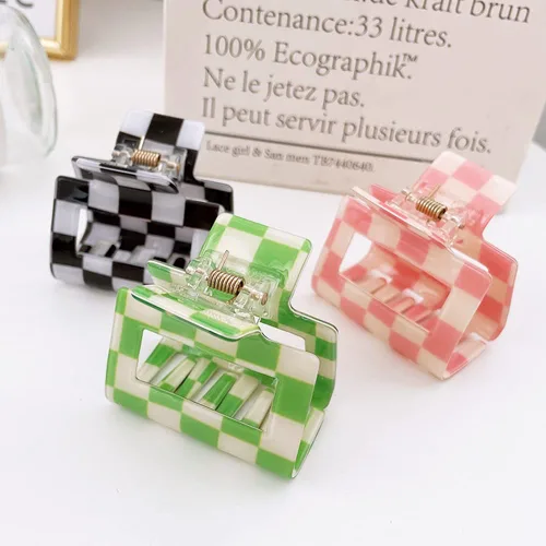 Miniatura 6 de Ahoney - Paquete de 4 pinzas de garra Y2K a cuadros para cabello fino, bonitos pasadores estéticos de 2 pulgadas, accesorios para el cabello