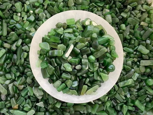 Miniatura 3 de GAF TREASURES Chips de piedras preciosas de jade semi nefrita natural, de 0.5 libras, mini cristales triturados, chips de cristal sin perforar