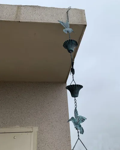 Miniatura 4 de Cadena de Lluvia de 8.5 Pies, Cadenas de Lluvia de Colibrí y Copa para Canalones, Reemplazo Funcional para Bajante, Cadena de Metal para Atrapar