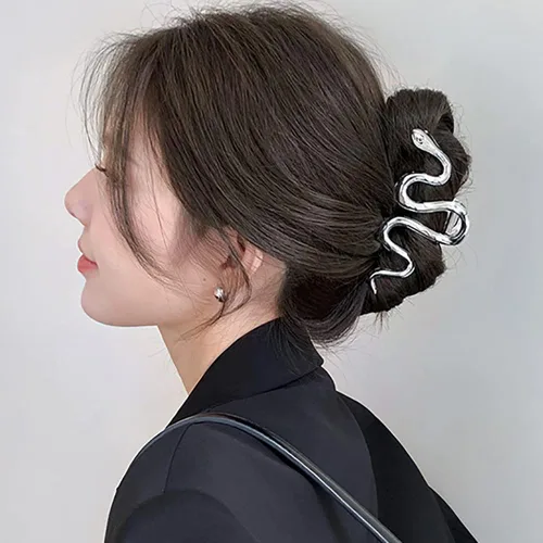 Miniatura 4 de AIUPUOC Accesorios grandes de metal plateado de serpiente: pinzas para el pelo gruesas elegantes, pasadores, horquillas de plátano para mujeres