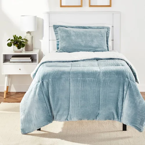 Miniatura 23 de Amazon Basics Juego de ropa de cama de 3 piezas, Sherpa de micromink, ultrasuave, edredón cálido para todas las estaciones, tamaño King, azul Azul