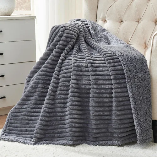 Qeils Manta impermeable calmante para gatos de interior, manta suave y silenciosa de felpa para mascotas, manta gruesa de piel sintética de 500 GSM