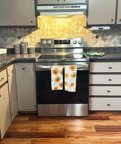 Miniatura 4 de Juegos de decoración de cocina de girasol con manteles individuales de girasol, toallas de cocina de girasol, guante de horno y soporte para ollas