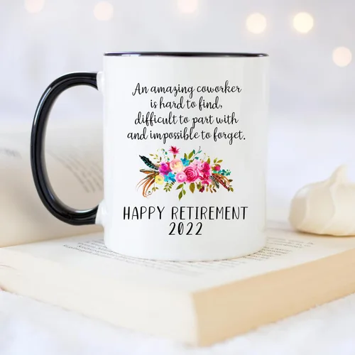 Miniatura 4 de YouNique Designs Taza de jubilación para mujer 2022, 11 onzas, taza de café de jubilación femenina, taza de jubilación para mujeres, taza de feliz