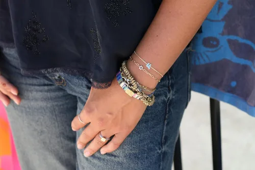 Miniatura 2 de Alef Bet by Paula Macrame Friendship Bracelet in Shades of Blue with Gold-plated Jewish Star of David Charm
