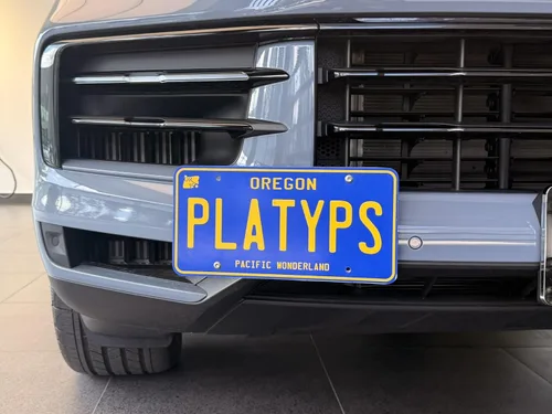 Miniatura 4 de CravenSpeed Platypus Soporte para placa de matrícula compatible con Porsche Cayenne (modelos base y S) 2024-2025 Sin taladrar Se instala