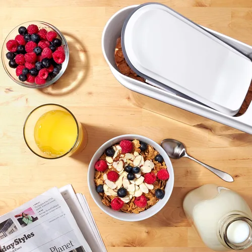Miniatura 10 de OXO Good Grips Dispensador hermético de cereales POP de tamaño mediano (3.2 L)