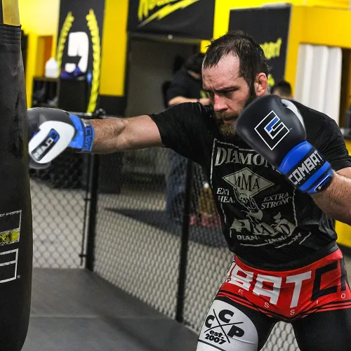 Miniatura 2 de Combat Corner Guantes de boxeo Clase S para hombres y mujeres – Guantes de entrenamiento de entrenamiento para MMA, Muay, Kickboxing Fabricados