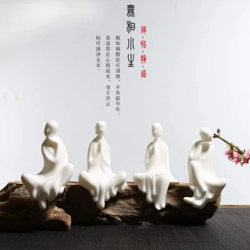 Miniatura 5 de KJYHXX Muebles de cerámica blanca del pequeño monje hecho a mano Home Deco regalo creativo (tranquilidad)