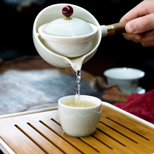 Miniatura 5 de LURRIER Juego de té chino de porcelana Gongfu, juego de tetera portátil con rotación de 360 grados, tetera y infusor, juego todo en uno portátil