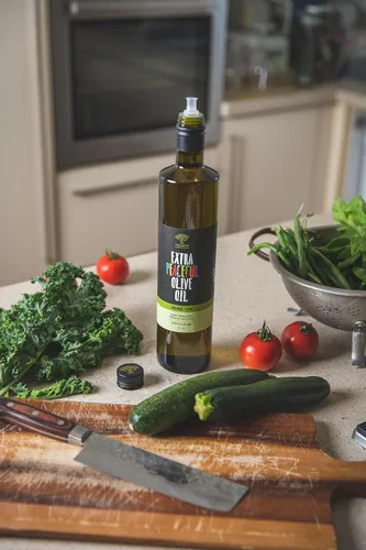 Miniatura 4 de SINDYANNA OF GALILEE, Aceite de oliva virgen extra galardonado, prensado en frío, fabricado en Israel, Kosher, vegano, Keto y prensa fría, 8.5 fl oz