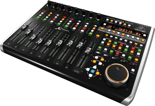 Miniatura 2 de Behringer X-TOUCH Superficie de control universal con 9 faders motorizados táctiles, Scribble Strips de LCD e interfaz Ethernet/USB/MIDI