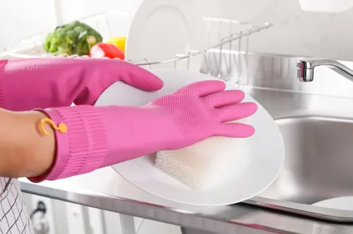 Miniatura 7 de Myungjin Guantes de goma antideslizantes reutilizables e impermeables para el hogar con gancho para colgar y secar (1 par/pequeño)