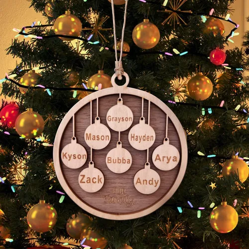 Miniatura 7 de Adorno de Navidad familiar personalizado 2023, adornos de madera para árbol de Navidad con cuerda pequeña, de 1 a 10 nombres personalizados