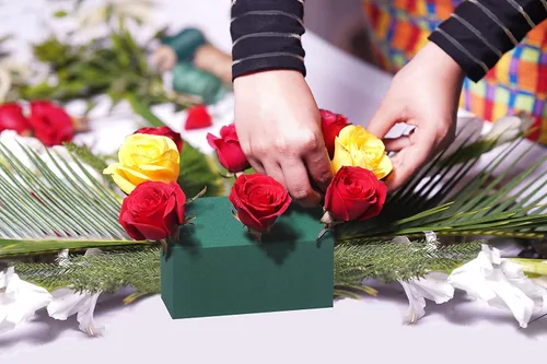 Miniatura 4 de FLOFARE Paquete de 8 bloques de espuma floral secos y húmedos para flores frescas y artificiales, cada uno
