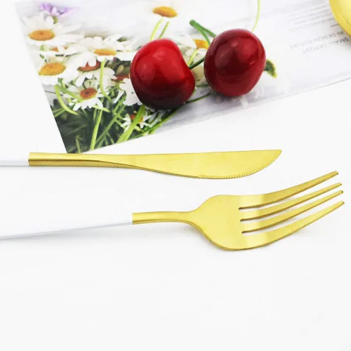 Miniatura 2 de JASHII - Juego de cubiertos dorados con mango blanco, juego de cubiertos de acero inoxidable con acabado mate, incluye tenedores, cuchara, Mango
