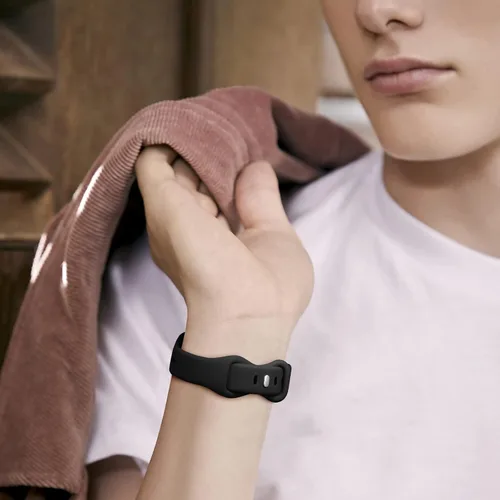 Miniatura 7 de Ouwegaga Compatible con correas Fitbit Sense 2 y Versa 4 para mujer, correa deportiva delgada de silicona suave con orificios de aire transpirables