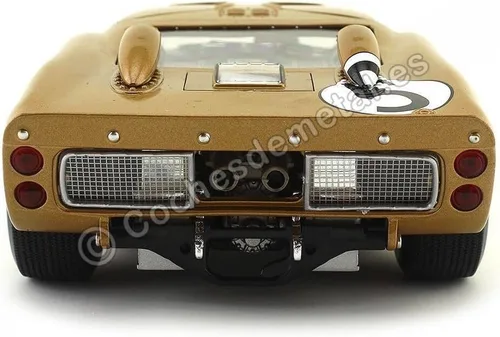 Miniatura 4 de 1966 Ford GT-40 MK II RHD (conducción a la derecha) #5 Gold 24H de Le Mans 1/18 modelo de coche fundido a troquel por Shelby Collectibles