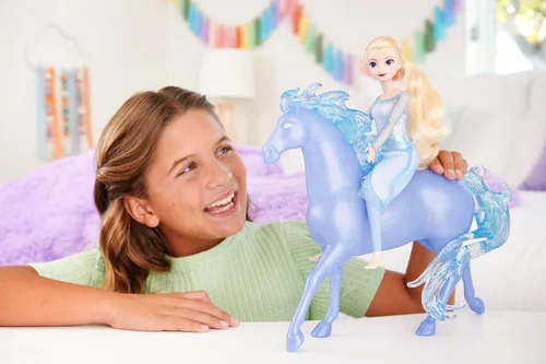 Miniatura 8 de Mattel Disney Frozen Toys, Elsa Fashion Doll y juego de figuras de Nokk de agua en forma de caballo, inspirado en la película Frozen 2