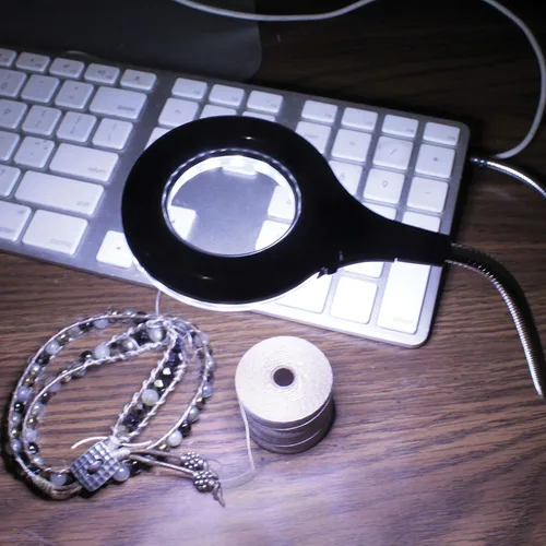 Miniatura 5 de The Beadsmith Bright FX - Luz LED USB, 18 luces LED para un brillo máximo, cable de metal flexible para múltiples posiciones, interruptor