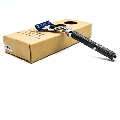 Miniatura 5 de Parker - Maquinilla de afeitar de metal 42M en gris grafito, compatible con 3 cuchillas Mach - Acepta todos los repuestos de cartuchos Gillette®
