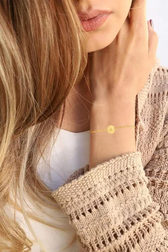 Miniatura 5 de Pulsera con dije de inicial para mujer, chapada en oro de 18 quilates, acero inoxidable, con disco de moneda, grabada, pulsera personalizada