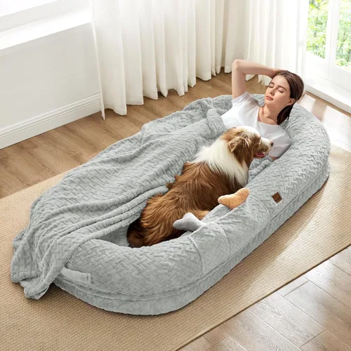 Miniatura 22 de ChiXnuggle Cama humana para perros adultos – Cama gigante de piel sintética rayada de lujo para perros con asa portátil, almohadilla de espuma