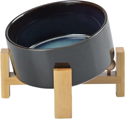 Miniatura 20 de SPUNKYJUNKY Cuenco de cerámica inclinado de 15° para perros y gatos con soporte de madera, cuenco inclinado para comida y agua para bulldog Blanco