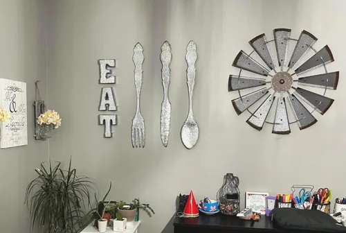Miniatura 5 de Zoreal Letrero de comer galvanizado con letras rústicas de metal para decoración de pared