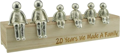 Miniatura 4 de Idea del 20 aniversario – 20 años que hicimos un adorno de metal familiar – Elige tu combinación familiar (1 niño)