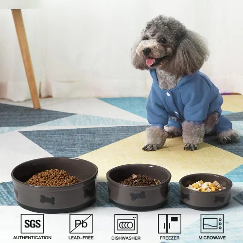 Miniatura 2 de Sweejar Cuencos de cerámica para perros con patrón de huesos, plato de comida para perros grandes, cuenco de porcelana para agua de 70 onzas Marrón