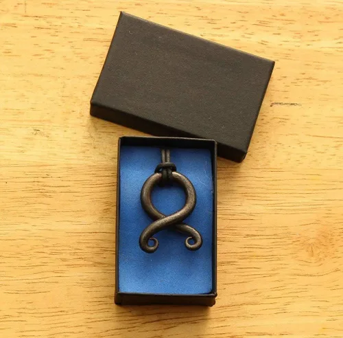 Miniatura 2 de Cruz de trol forjada a mano