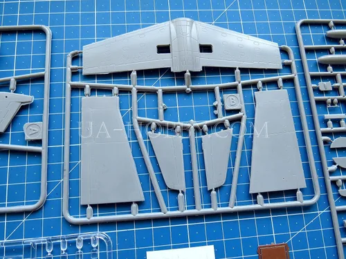 Miniatura 8 de Amodel 72295-1/72 - Learjet-35A LX-ONE, PT-LOE Juego de maquetas a escala