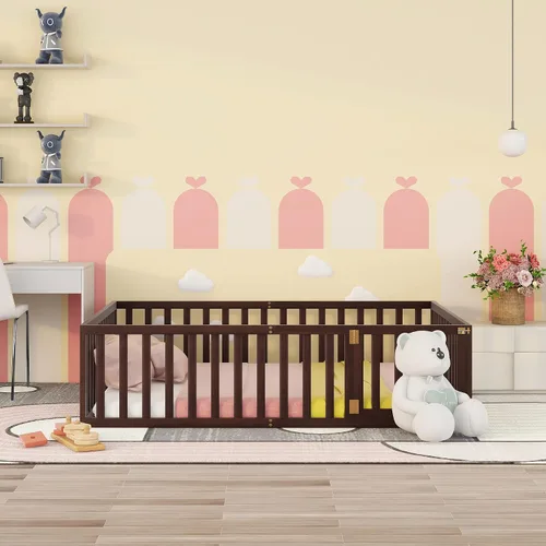 Bellemave Cama de suelo de madera tamaño Queen para niños, cama Montessori con barandillas en forma de valla y puerta, para niños, niños y niñas