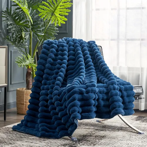 Miniatura 45 de Cozy Bliss Manta de Tiro de Piel Sintética para Sofá, Manta de Felpa Acogedora y Cálida a Rayas para Sofá Dormitorio Sala de Estar, 50 x 60 Pulgadas