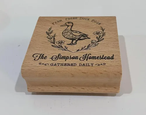 Miniatura 8 de Sellos personalizados de cartón de huevos frescos de granja, huevos de pato, recogidos diariamente, sello de goma de madera (3 x 3 pulgadas)