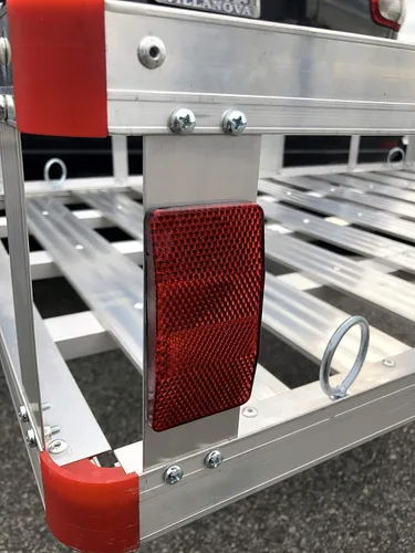 Miniatura 4 de MaxxHaul 80779 Soporte de aluminio para silla de ruedas/movilidad con enganche – Cesta de carga de 50" x 29.5" con barandas laterales altas y rampa
