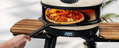 Miniatura 3 de Gozney Pala de colocación Balance para pizzas de 12", compatible con todos los hornos de pizza Gozney, con una hoja de aluminio perforada y mango
