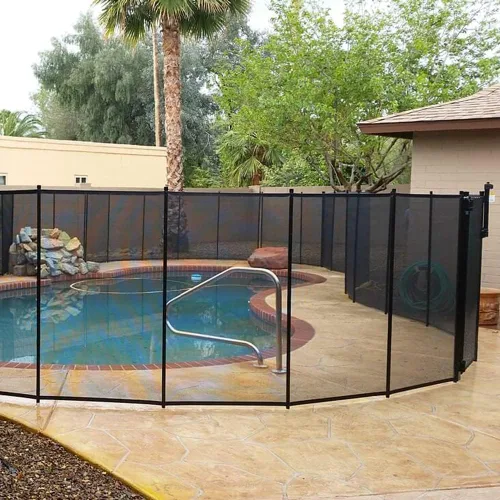 VINGLI Valla de piscina de 4 pies x 108 pies, cercado de seguridad en el suelo, negro