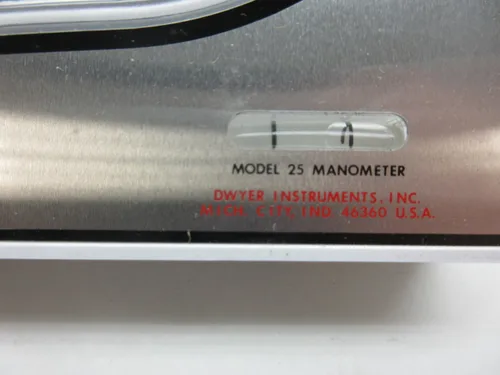 Miniatura 7 de DWYER Modelo 25 Mark II Manometer -0.05-0-3IN-H2O D599980