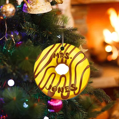 Miniatura 3 de Cheyan Divertido nombre personalizado en donas Adorno de porcelana de Navidad Decoración del hogar Colgantes de Navidad Donuts Amantes Regalos Árbol