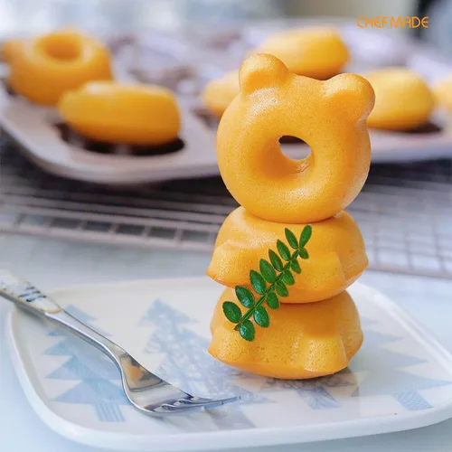 Miniatura 9 de CHEFMADE Molde de donas para tartas, 12 cavidades antiadherentes en forma de oso para hornear al horno (dorado champán)