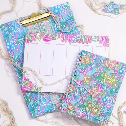 Miniatura 6 de Lilly Pulitzer Cuaderno de espiral de tapa dura mini azul/dorado, 8.25 x 6.5 pulgadas, pequeño diario con 160 páginas a rayas universitarias, Aqua