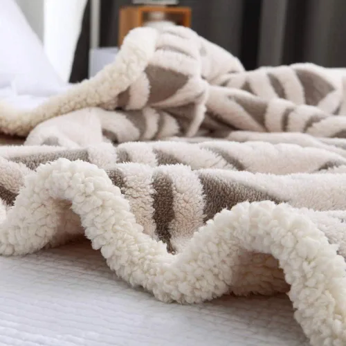 Miniatura 4 de LOMAO – Manta de vellón sherpa, suave y mullida de doble faz para sillón, sofá o cama (gris, 40 x 50 pulgadas)