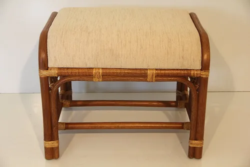 Miniatura 7 de Lounge Set de 2: Silla mecedora giratoria Java de mimbre de ratán natural hecha a mano y otomana Krit con cojín crema, coñac