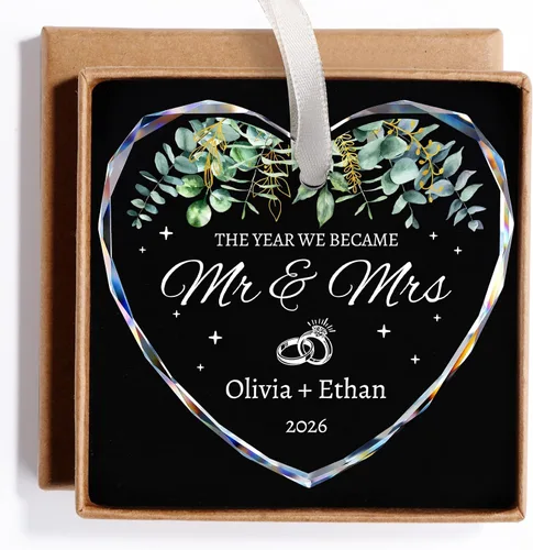 Miniatura 15 de Adorno personalizado para casados de primera Navidad 2026, regalos de compromiso para parejas, adorno de boda personalizado para recién casados
