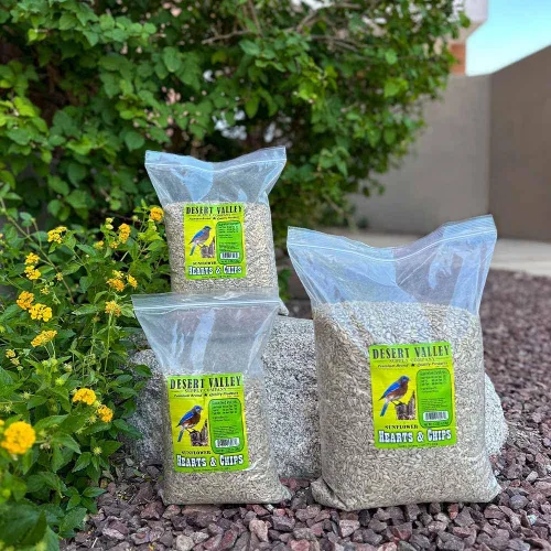 Miniatura 3 de Desert Valley - Semillas de corazones y papas fritas de girasol, todo natural, sin OMG prémium para aves silvestres y vida silvestre (10 libras)