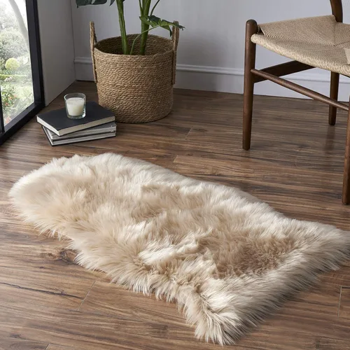 Alfombra de piel sintética para sofá, silla, alfombra pequeña beige para dormitorio, 2 x 3 pies, alfombras peludas para habitación de los niños,